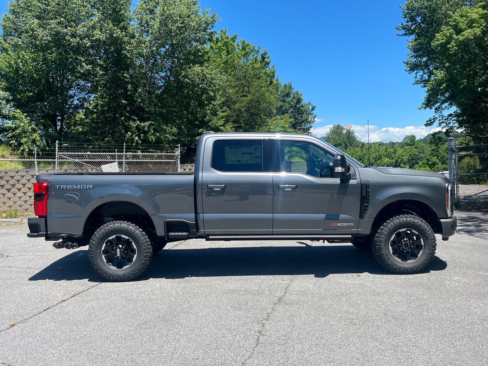 2026 Ford Super Duty F-350 SRW Platinum