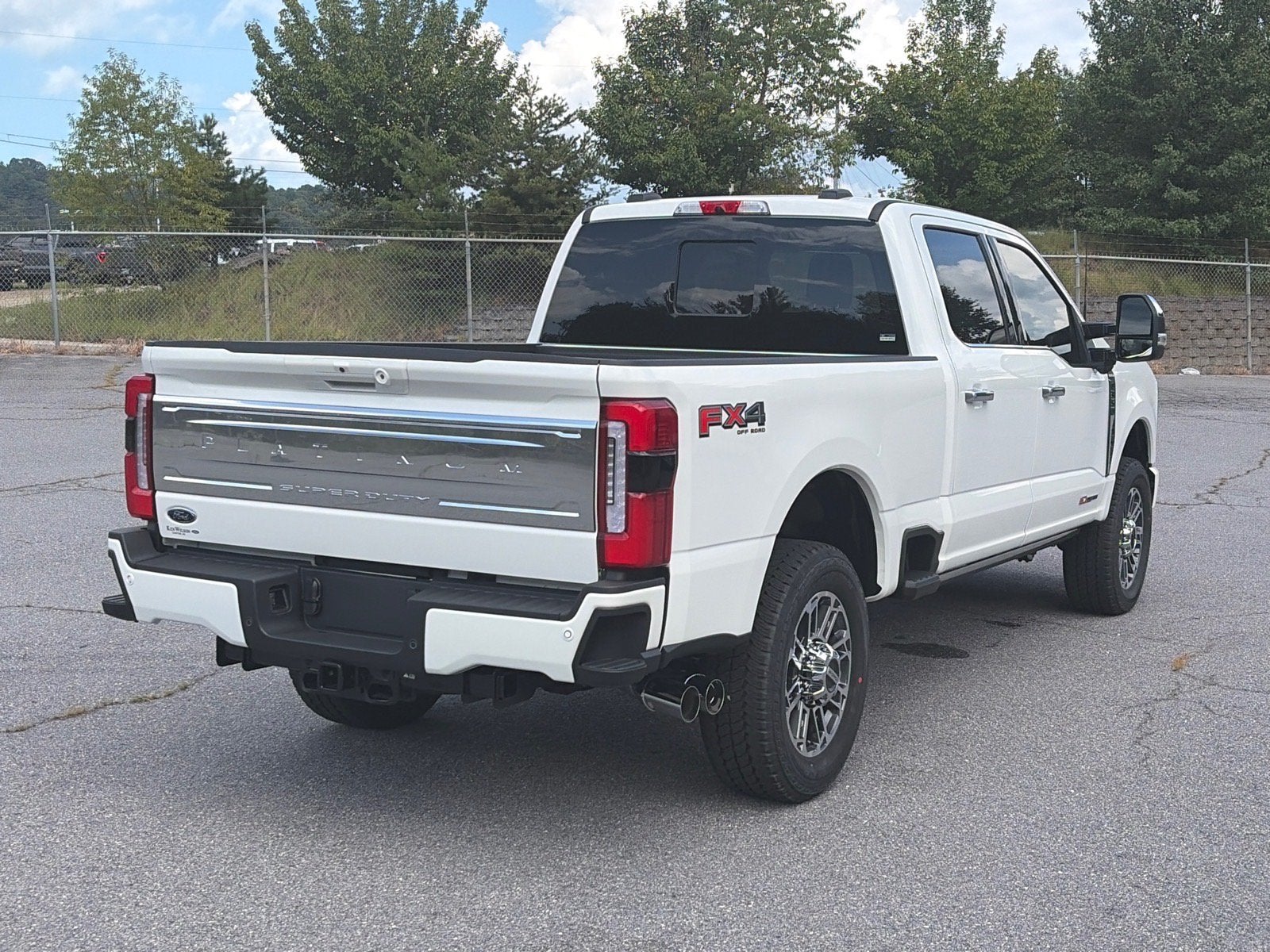 2026 Ford Super Duty F-350 SRW Platinum
