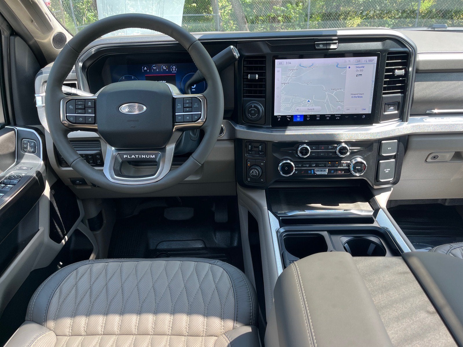 2026 Ford Super Duty F-350 SRW Platinum