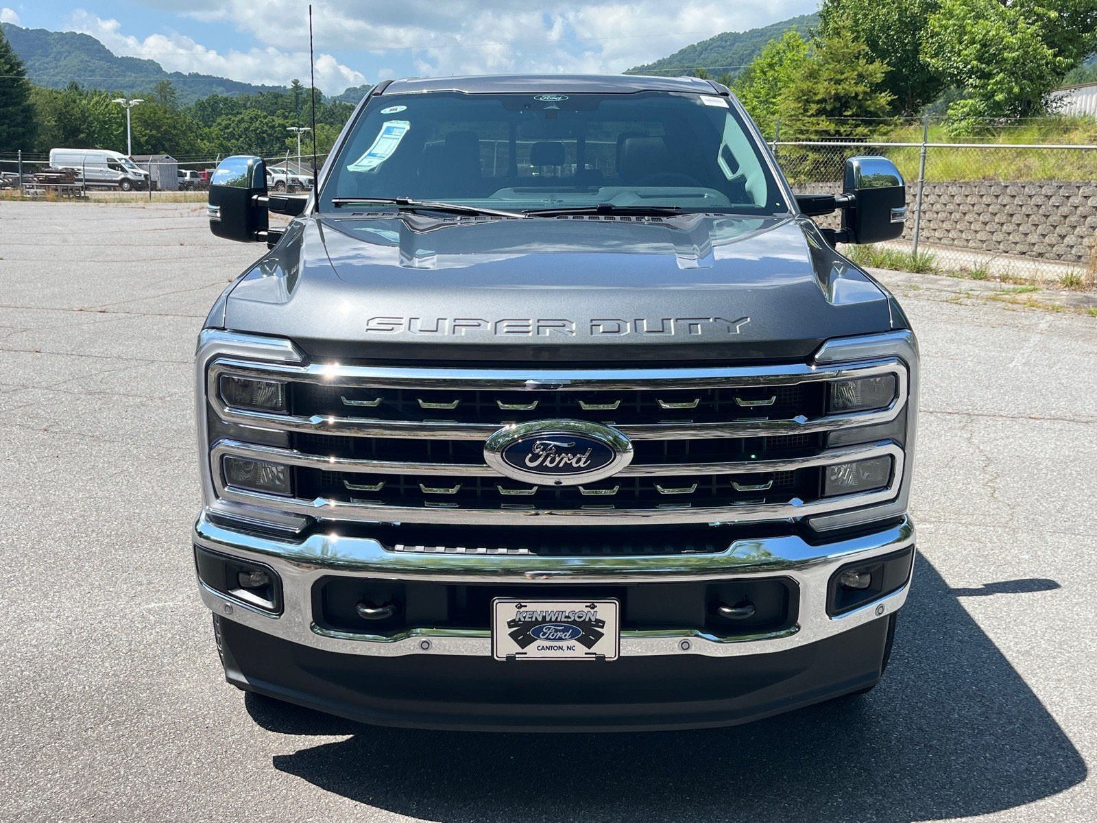 2026 Ford Super Duty F-350 SRW LARIAT