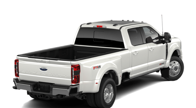 2026 Ford Super Duty F-450 DRW Lariat DRW