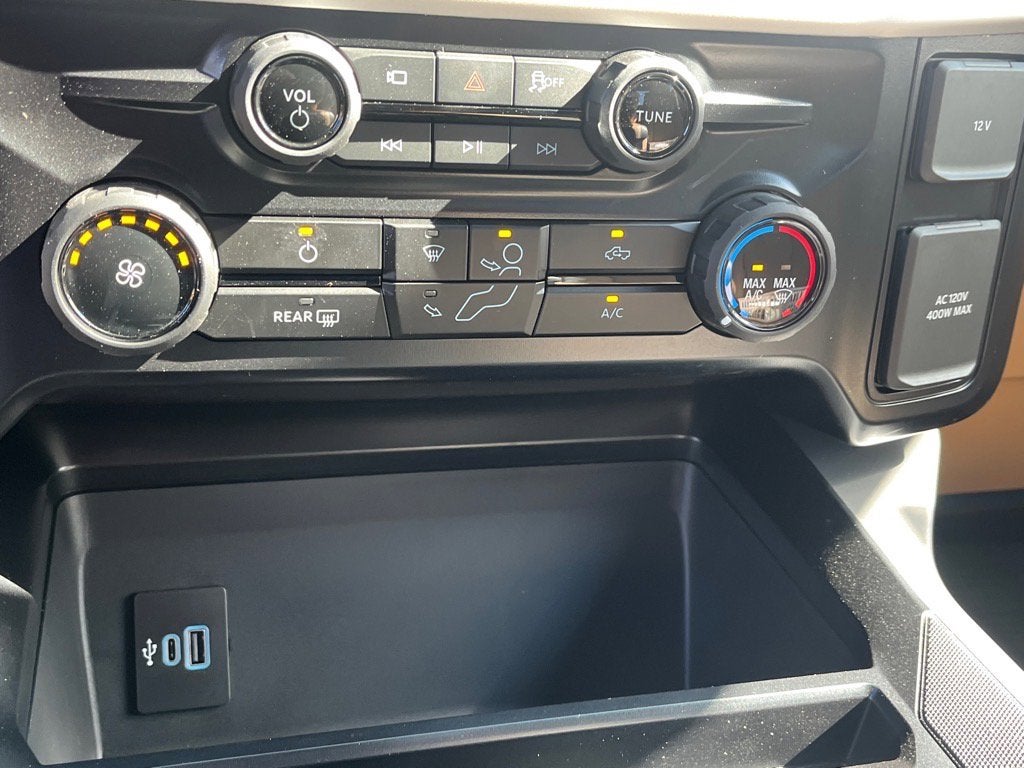 2026 Ford Super Duty F-350 SRW XLT