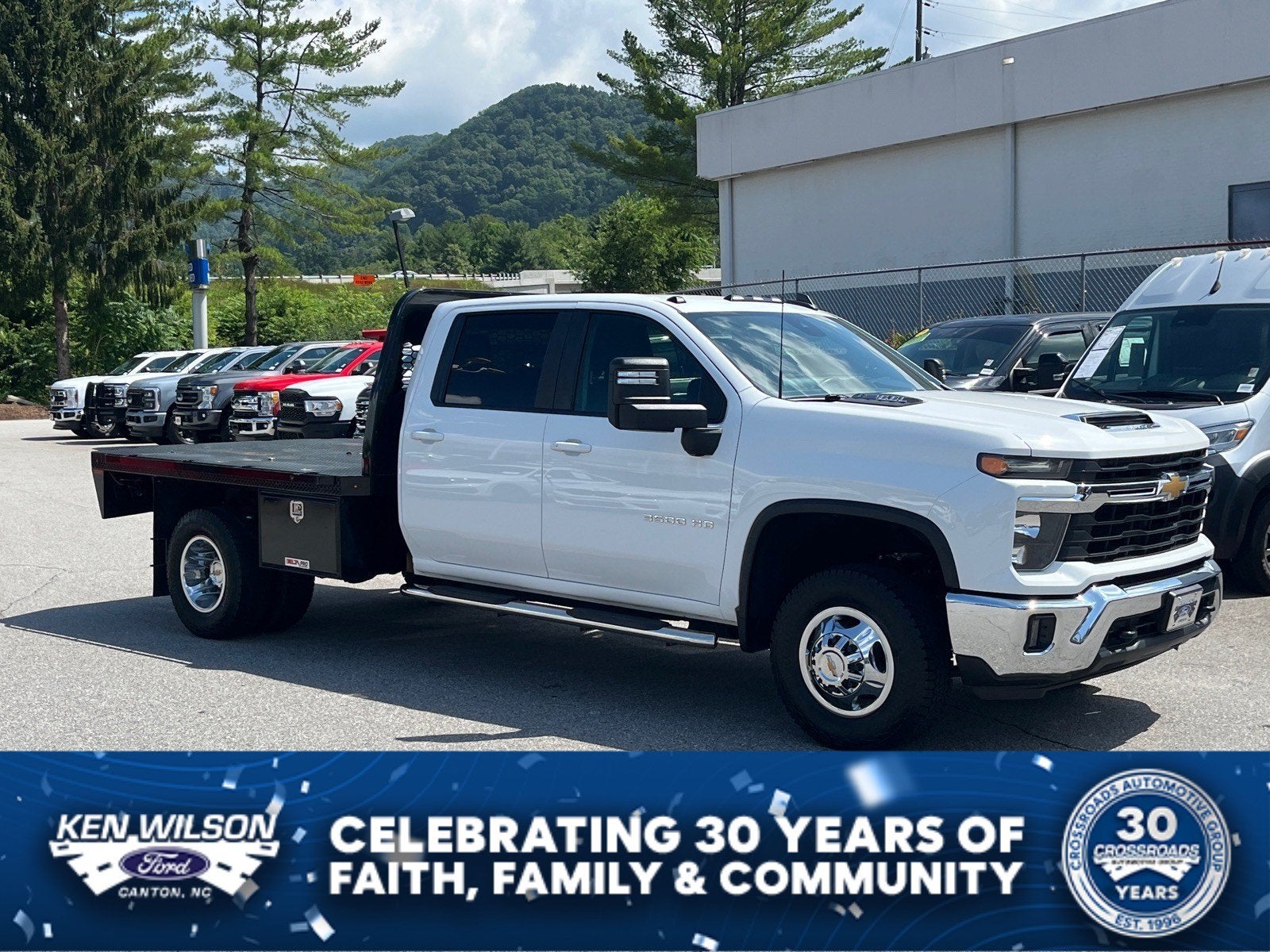 2024 Chevrolet Silverado 3500HD CC LT