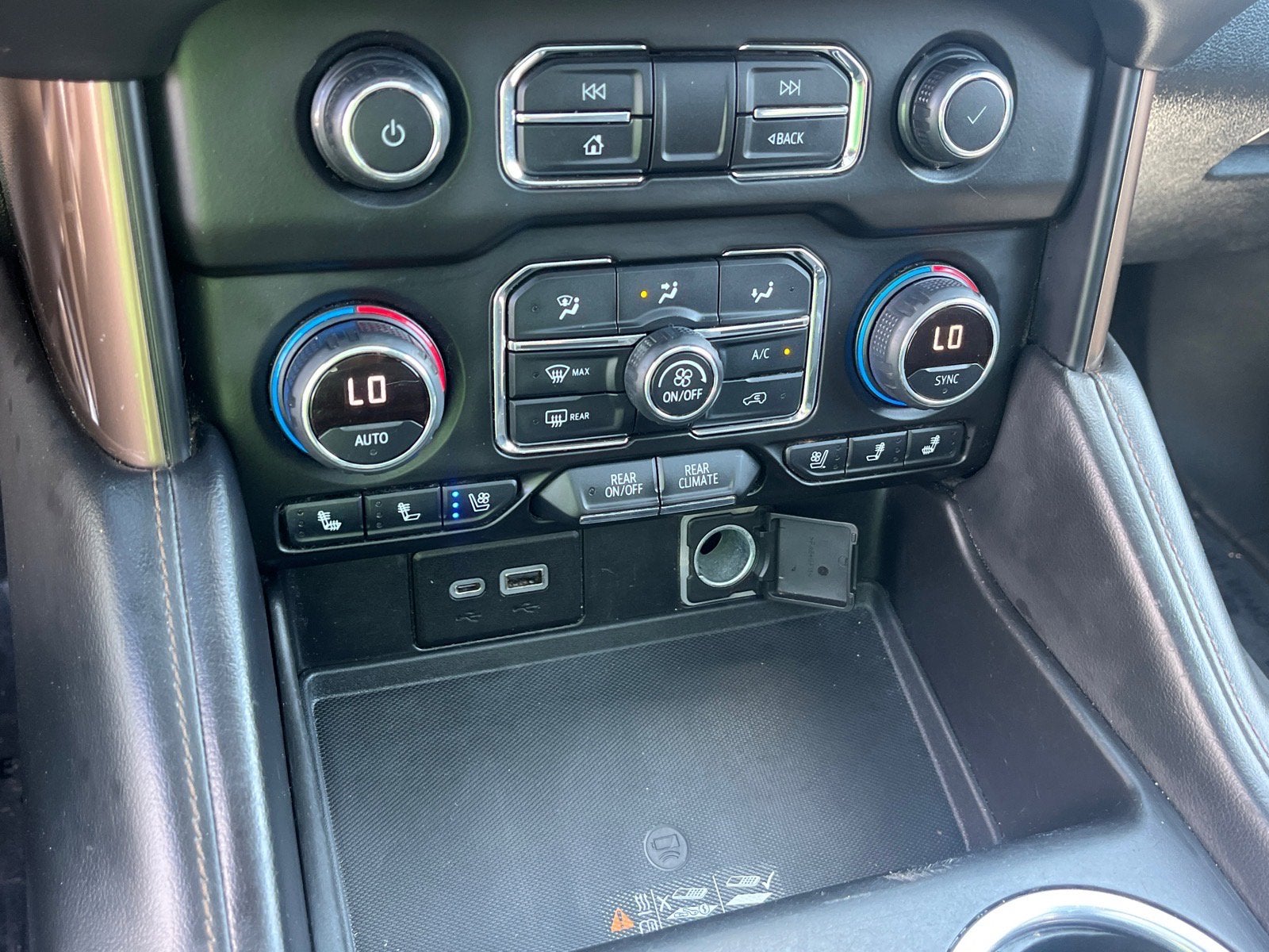 2021 Chevrolet Suburban High Country